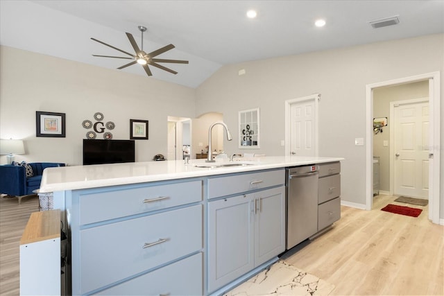 9020 SE 42nd Ct, Ocala, FL 34480 - kitchen with open floor plan, a ceiling fan, dishwasher, lofted ceiling, and light wood-type flooring