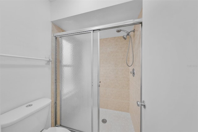 309 Kirkcaldy Dr, Winter Springs, FL 32708 - full bathroom featuring toilet and a shower stall