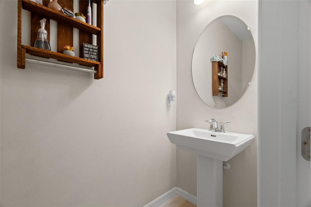 7163 Talamore Dr, Wesley Chapel, FL 33545 - bathroom featuring a sink