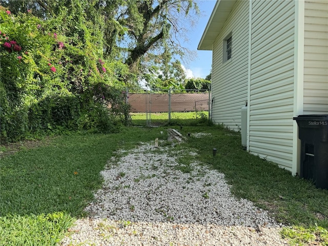 3702 Mirror Lake Dr, Apopka, FL 32703 - view of yard