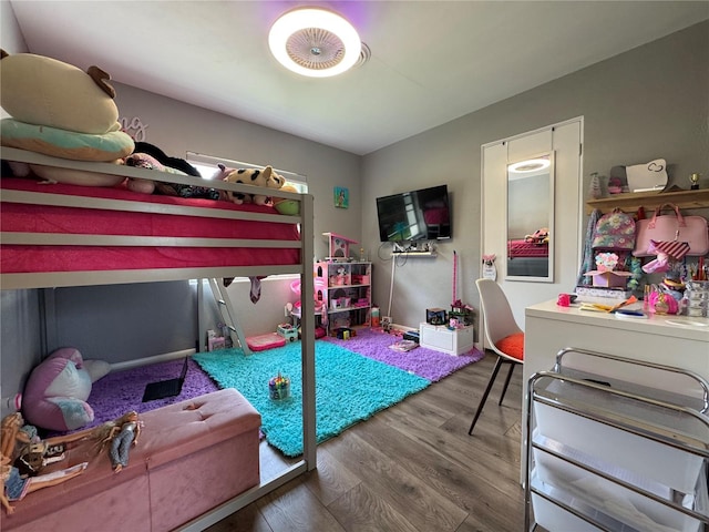 3702 Mirror Lake Dr, Apopka, FL 32703 - bedroom with wood finished floors