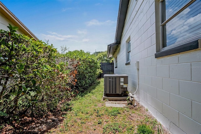 418 Tulane Dr, Altamonte Springs, FL 32714 - view of yard featuring central AC