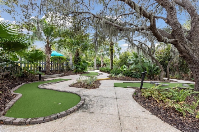 746 Longboat Dr, Davenport, FL 33896 - view of property's community with an area to practice putting