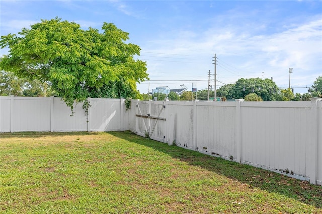 2017 W Gore St, Orlando, FL 32805 - view of yard