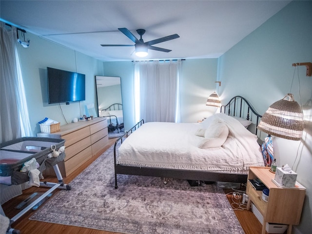 952 Courtyard Ln Unit 41, Orlando, FL 32825 - bedroom featuring wood finished floors and ceiling fan