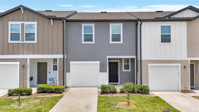 912 Grandin St, Davenport, FL 33837 - photo 1