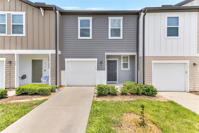 912 Grandin St, Davenport, FL 33837 - photo 2