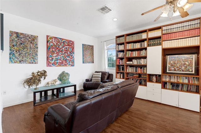 16120 Bristol Lake Cir, Orlando, FL 32828 - living area featuring a ceiling fan, wood finished floors, baseboards, and recessed lighting