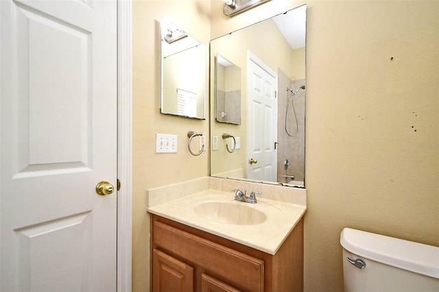 1086 Wickerwood St, Ocoee, FL 34761 - full bath with toilet, vanity, and a shower