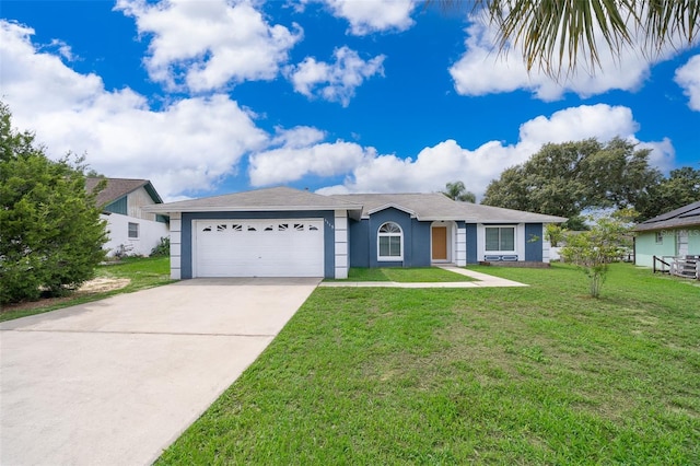 1115 Marni Ridge Ct, Kissimmee, FL 34747 - ranch-style house featuring an attached garage, stucco siding, driveway, and a front lawn