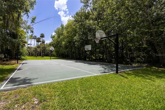 211 Crown Oaks Way Unit 205, Longwood, FL 32779 - view of basketball court with community basketball court and a yard
