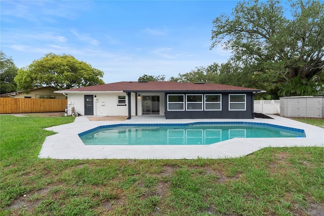 7446 Houston Ct E, Winter Park, FL 32792 - rear view of house with a patio