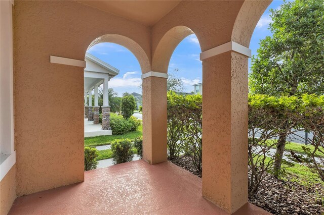 32717 Coldwater Creek Loop, Wesley Chapel, FL 33545 - photo 5