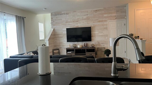 720 Las Fuentes Dr, Kissimmee, FL 34746 - photo 11