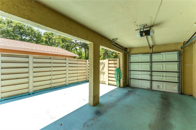818 Park Lake Cir Unit 10, Maitland, FL 32751 - garage with a garage door opener