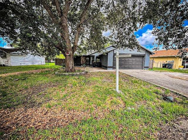 6849 Palomino Dr, Lakeland, FL 33811 - photo 3