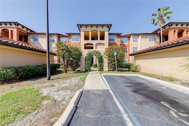 5500 Metrowest Blvd Unit 203, Orlando, FL 32811 - view of asphalt road