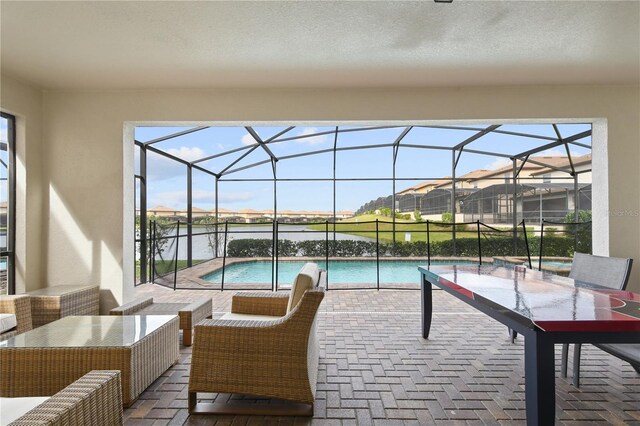 8801 Macapa Dr, Kissimmee, FL 34747 - outdoor pool featuring a patio area, a hot tub, and glass enclosure