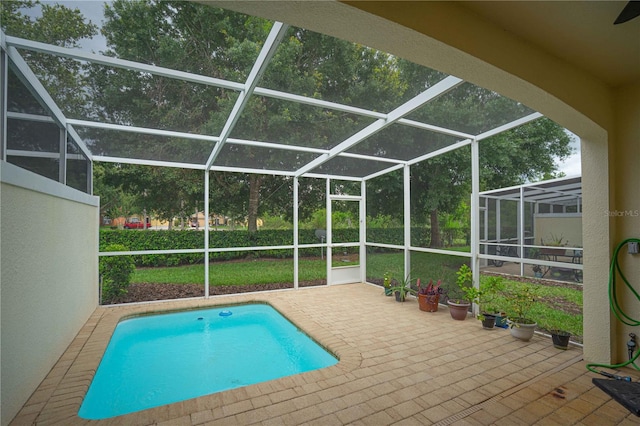 17516 Blessing Dr, Clermont, FL 34714 - swimming pool with a patio and a lanai