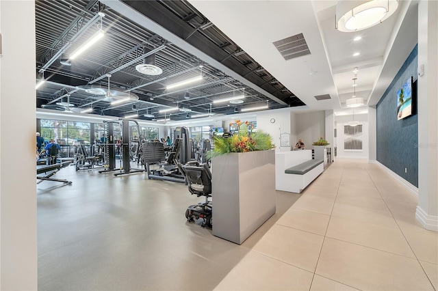 2578 Cliff Way, Saint Cloud, FL 34771 - gym with baseboards