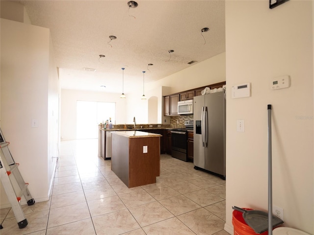 6569 Long Breeze Rd N, Orlando, FL 32810 - photo 4