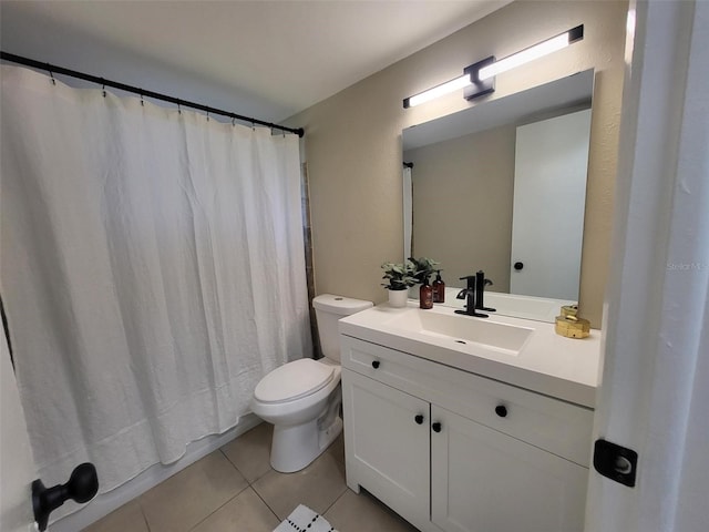 4883 Cherokee Rose Dr, Orlando, FL 32808 - full bathroom with tile patterned flooring, toilet, vanity, and a shower with curtain