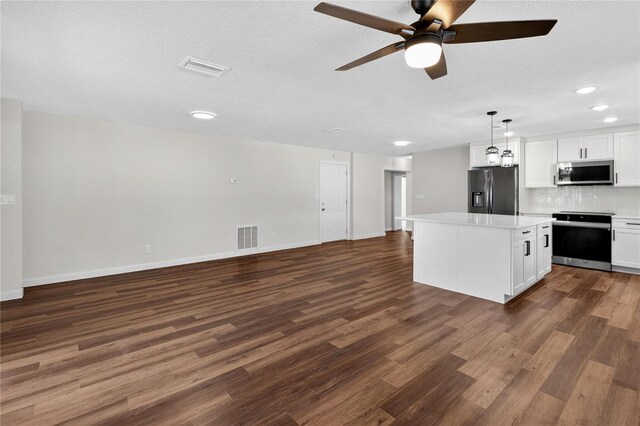 1849 New Hampshire Ave NE, Saint Petersburg, FL 33703 - photo 5