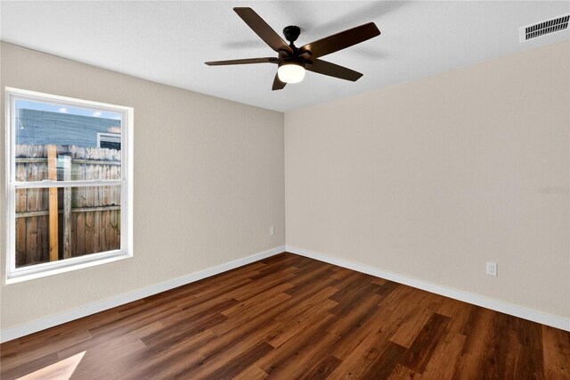 1849 New Hampshire Ave NE, Saint Petersburg, FL 33703 - photo 15