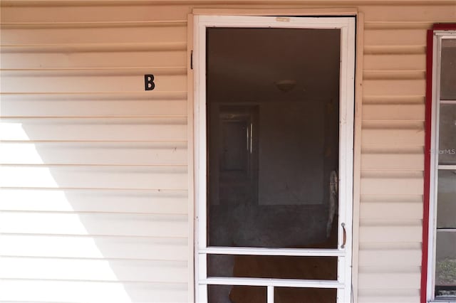 622 Booker, Lake Wales, FL 33853 - view of doorway to property