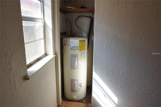 622 Booker, Lake Wales, FL 33853 - utilities with electric water heater