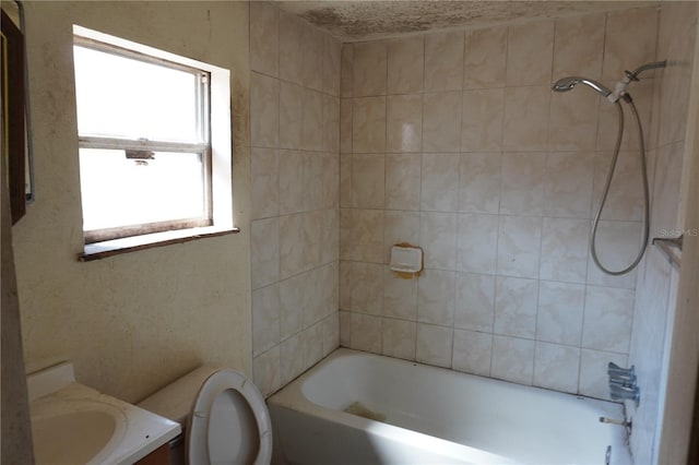 622 Booker, Lake Wales, FL 33853 - full bathroom with toilet, vanity, and  shower combination