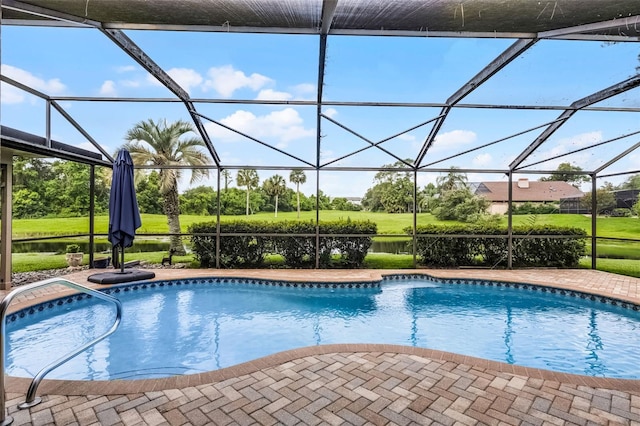526 Sabal Trail Cir, Longwood, FL 32779 - swimming pool with a lanai