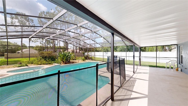 10747 Satinwood Cir, Orlando, FL 32825 - view of swimming pool with a fenced backyard, a patio area, a lanai, and a pool with connected hot tub
