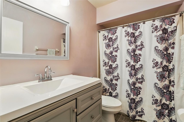 3012 S Semoran Blvd Unit S, Orlando, FL 32822 - full bath featuring vanity and a shower with curtain