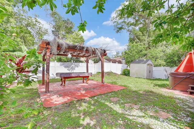 2971 Cayman Way, Orlando, FL 32812 - view of yard featuring a patio, a hot tub, and a pergola
