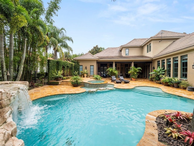 11106 Coniston Way, Windermere, FL 34786 - view of pool featuring a pool with connected hot tub and a patio area