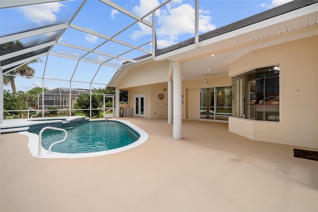 5 Florence Ct, Palm Coast, FL 32137 - view of swimming pool featuring a patio, a pool with connected hot tub, ceiling fan, and french doors