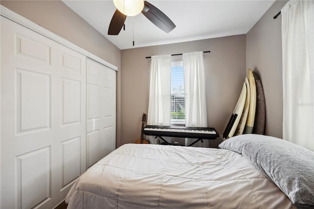 1649 W Waycross Cir, Deltona, FL 32725 - bedroom featuring a closet and ceiling fan