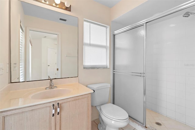 40 Hollow Pine Dr, Debary, FL 32713 - bathroom featuring a shower stall, vanity, and tile patterned floors