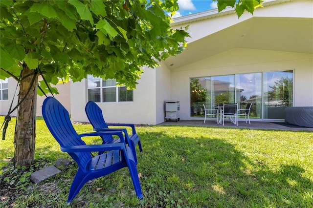 744 Curly Locks Loop, Apopka, FL 32703 - view of green lawn with a patio