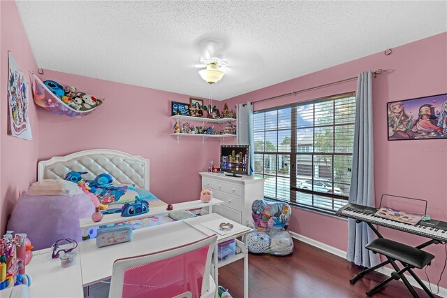 19367 NW 13th St, Pembroke Pines, FL 33029 - office area featuring wood finished floors, a textured ceiling, and baseboards