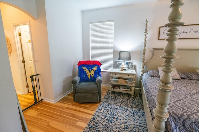 1780 Nature Cove Ln, Clermont, FL 34711 - living area featuring arched walkways and light wood-style floors