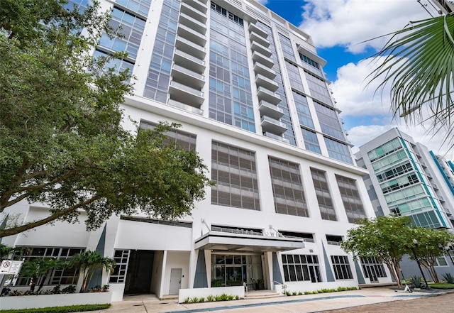 260 S Osceola Ave Unit 710, Orlando, FL 32801 - view of apartment building / complex