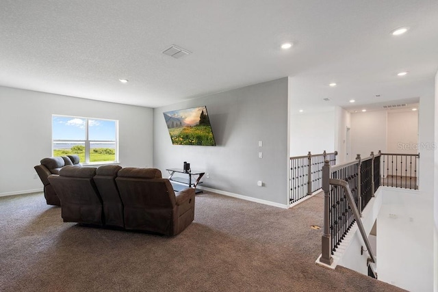 1551 Gateway Ln, Kissimmee, FL 34746 - carpeted living area with recessed lighting