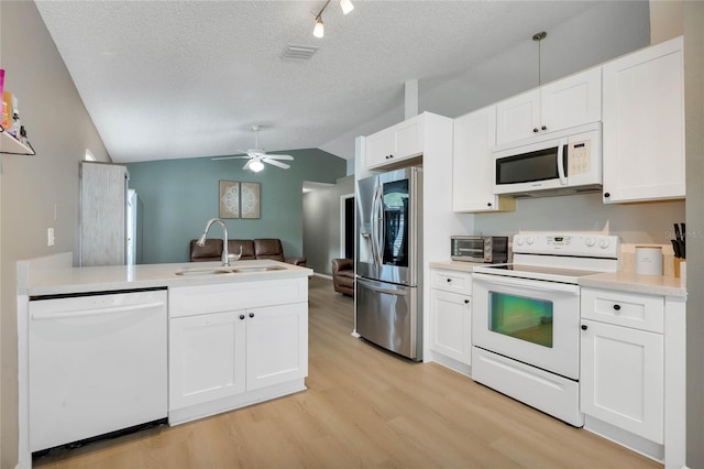 2308 Donegan Pl, Orlando, FL 32826 - photo 7