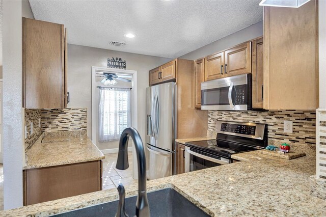 4239 Brentwood Park Cir, Tampa, FL 33624 - photo 15