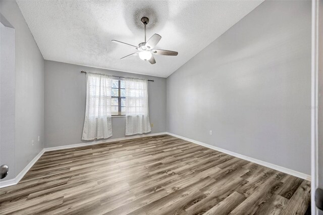 4239 Brentwood Park Cir, Tampa, FL 33624 - photo 28