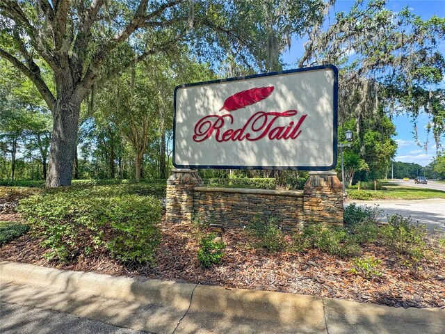 25537 High Hampton Cir, Sorrento, FL 32776 - view of community sign