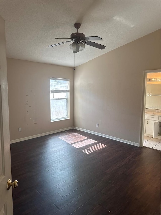 4706 Dragon Tail Ct, Valrico, FL 33594 - photo 8