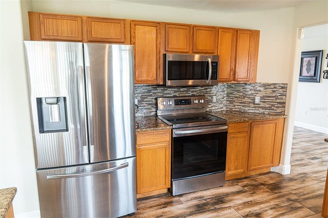 1001 Dampierre Ct, Kissimmee, FL 34759 - photo 9